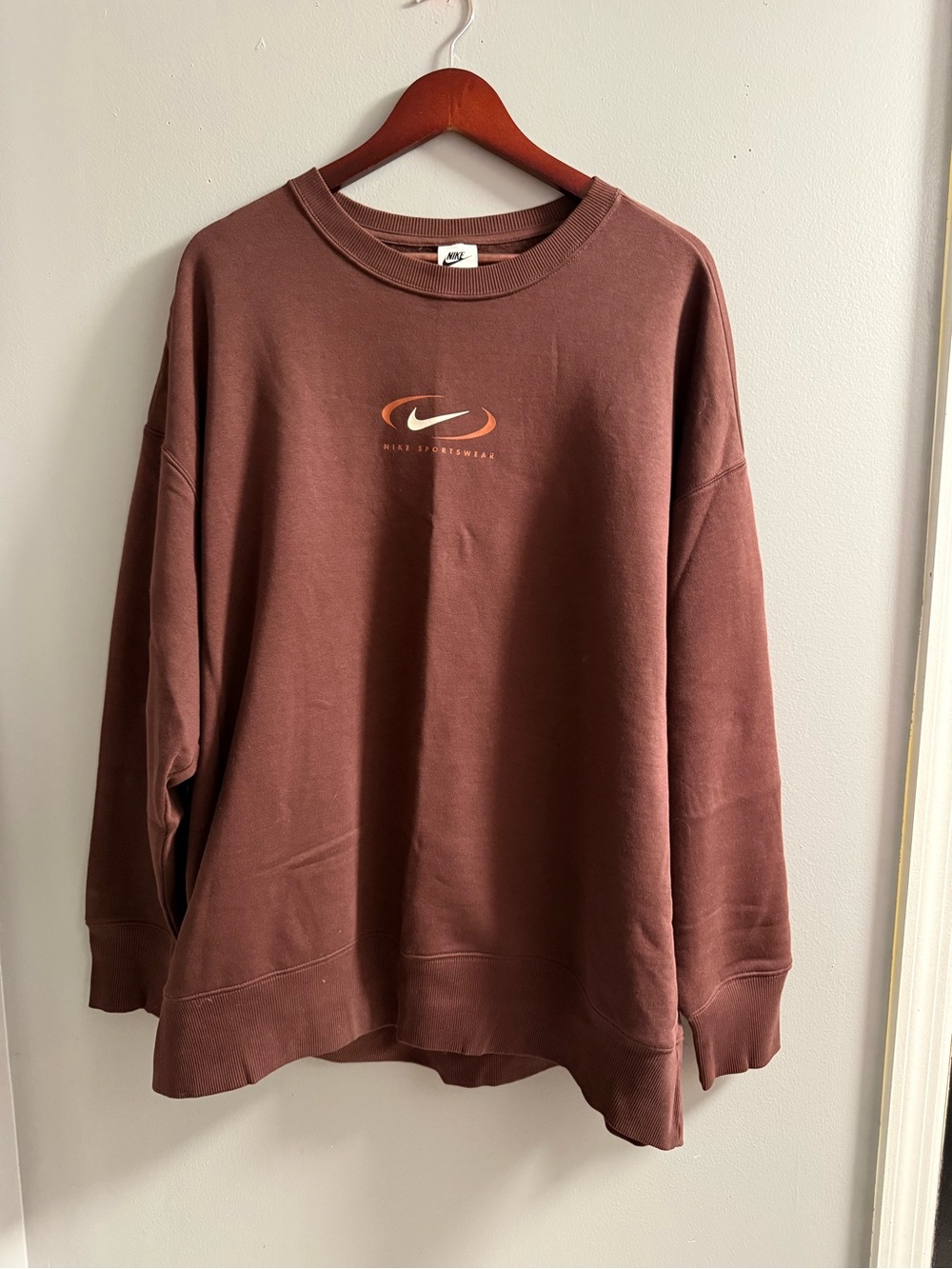 Nike Men's Brown Crewneck Sweatshirt with Small Logo